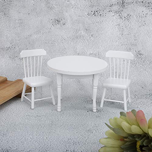 Qcwwy Miniaturholzweiß Weißer Esstisch und Stühle für 1/12 Dollhouse Decoration Dollhouse Accessoire Spielzeugmöbel für (DREI-teiliger Set von Tischen und Stühlen) von Qcwwy