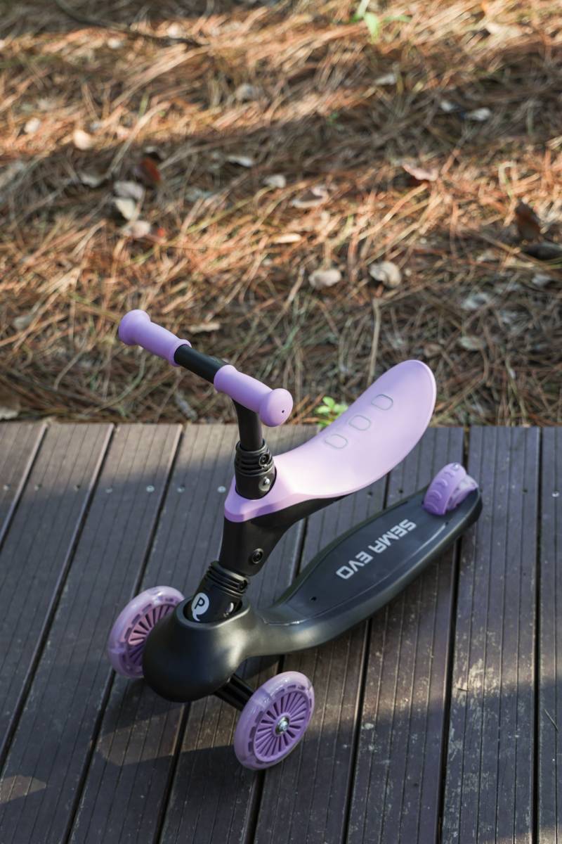 QPlay Sema Pro 3-rädriger 5-in-1 Tretroller, Violett von Qplay