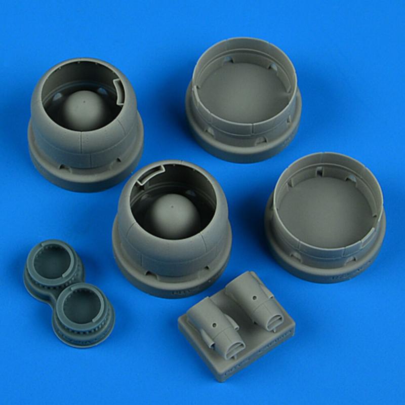 PBY-5 Catalina - Correct cowlings closed flaps [Academy] von Quickboost