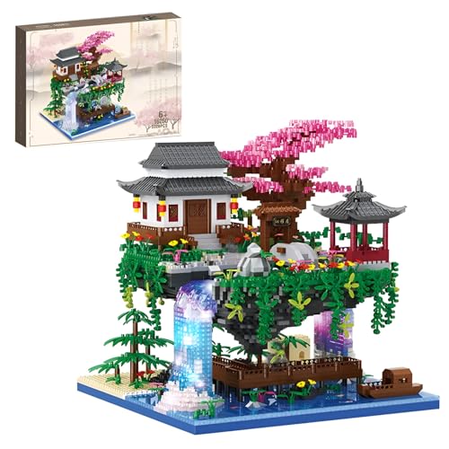 Pfirsich Blossom Teich Micro Bausteine Bausatz, 3320Stück Architektur Kirsche Bonsai Geschenke Spielzeug, Japanische Blumen Baumhaus Mini Klemmbausteine Kit, Ideen für Erwachsene und Kinder Decor Pfirsich Blossom Teich Micro Bausteine Bausatz, 3320Stück Architektur Kirsche Bonsai Geschenke Spielzeug, Japanische Blumen Baumhaus Mini Klemmbausteine Kit, Ideen für Erwachsene und Kinder Decor von QuirkQuest