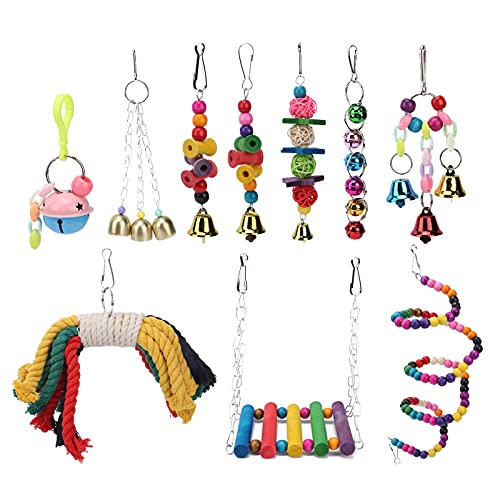 Qukaim Birds Swing Spielzeug Set, Holz Hängende Kaustange mit Glocken und Holzperlen, Ideal für Papageien und andere Vögel, Fördert Kauen und Spielen, 30 cm lang Qukaim Birds Swing Spielzeug Set, Holz Hängende Kaustange mit Glocken und Holzperlen, Ideal für Papageien und andere Vögel, Fördert Kauen und Spielen, 30 cm lang von Qukaim