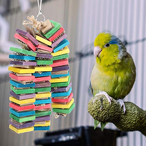 Qukaim Hängendes buntes Holzblock-Kauspielzeug für Vögel, Haustiere, Papageien, dreistreifiges Papp-Design, ideale Vogelschaukel und Kauspielzeug Qukaim Hängendes buntes Holzblock-Kauspielzeug für Vögel, Haustiere, Papageien, dreistreifiges Papp-Design, ideale Vogelschaukel und Kauspielzeug von Qukaim