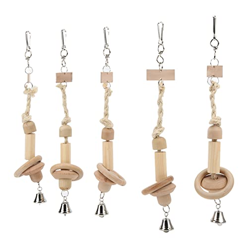 Qukaim Kauspielzeug für Papageien, 5 Stück, Kauspielzeug aus Holz mit Glocken, sicher und attraktiv, ideal für Vögel und Papageien, fördert Kauen und Spielen, mehrfarbig Qukaim Kauspielzeug für Papageien, 5 Stück, Kauspielzeug aus Holz mit Glocken, sicher und attraktiv, ideal für Vögel und Papageien, fördert Kauen und Spielen, mehrfarbig von Qukaim