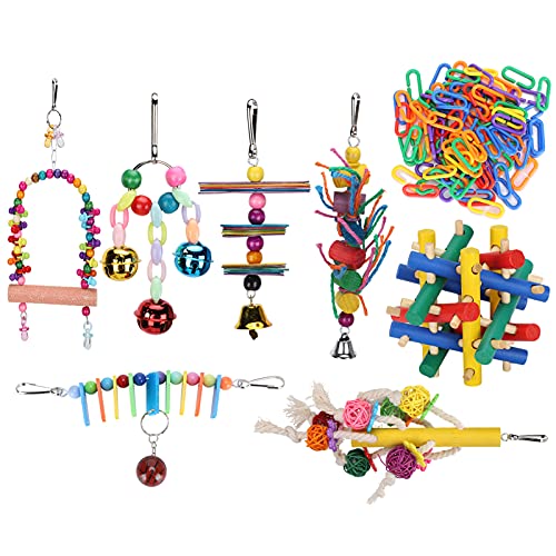 Qukaim Sittich-Spielzeug-Set, Weihnachtsdekoration, Kauspielzeug, Vogelschaukelständer, Holzkaublöcke, hängende Hängematte, Glockenspielzeug für Haustiervögel, 5 Stück Qukaim Sittich-Spielzeug-Set, Weihnachtsdekoration, Kauspielzeug, Vogelschaukelständer, Holzkaublöcke, hängende Hängematte, Glockenspielzeug für Haustiervögel, 5 Stück von Qukaim