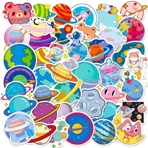 50 Stück Weltraum Abenteuer Aufkleber Set | Sterne, Planeten und Sonnensystem Sticker | Wasserdichtes für Laptop, Skateboard, Gepäck, Fahrrad, Wasserflasche und mehr | für Jungen und kreative Kinder 50 Stück Weltraum Abenteuer Aufkleber Set | Sterne, Planeten und Sonnensystem Sticker | Wasserdichtes für Laptop, Skateboard, Gepäck, Fahrrad, Wasserflasche und mehr | für Jungen und kreative Kinder von RAKKYO