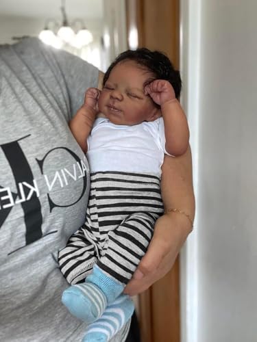 ROSHUAN Reborn Babypuppen Black Girl 45,7 cm Realistische Neugeborene Schlafpuppe Vollsilikon Vinyl Babys, die echt aussehen wie Puppen mit dunkelbrauner Haut ROSHUAN Reborn Babypuppen Black Girl 45,7 cm Realistische Neugeborene Schlafpuppe Vollsilikon Vinyl Babys, die echt aussehen wie Puppen mit dunkelbrauner Haut von ROSHUAN