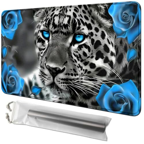 RWUTYTIUL Kartenspielmatte 61 x 35,6 cm mit Playmat-Tube-Tasche, Kartenspiel-Spielmatte mit genähtem Commander-Deckbrett, MTG, RPG, CCG, TCG, Kartenspiel, Schreibtischmatten für Anfänger, Rosentiger RWUTYTIUL Kartenspielmatte 61 x 35,6 cm mit Playmat-Tube-Tasche, Kartenspiel-Spielmatte mit genähtem Commander-Deckbrett, MTG, RPG, CCG, TCG, Kartenspiel, Schreibtischmatten für Anfänger, Rosentiger von RWUTYTIUL