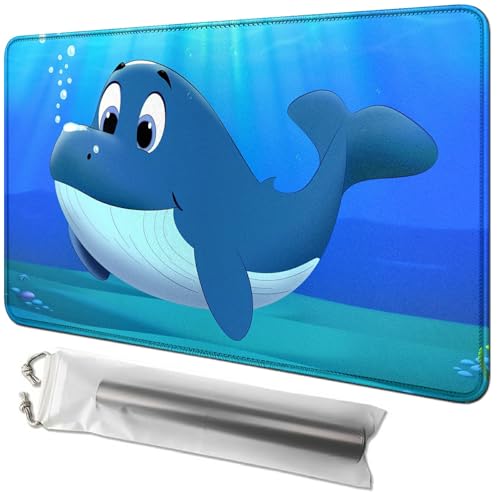 RWUTYTIUL Kartenspielmatte 61 x 35,6 cm mit Playmat-Tube-Tasche, Kartenspiel-Spielmatte mit genähtem Commander-Deckbrett, MTG, RPG, CCG, TCG, Kartenspiel, Schreibtischmatten für Anfänger, Delfin RWUTYTIUL Kartenspielmatte 61 x 35,6 cm mit Playmat-Tube-Tasche, Kartenspiel-Spielmatte mit genähtem Commander-Deckbrett, MTG, RPG, CCG, TCG, Kartenspiel, Schreibtischmatten für Anfänger, Delfin von RWUTYTIUL