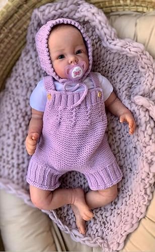 RXDOLL Reborn-Babypuppe, Mädchen, Luca, realistisch, für Neugeborene, echt aussehend, weicher gewichteter Stoffkörper mit hübscher Kleidung, bemaltes Haar, für Kinder ab 3 Jahren, 48 cm RXDOLL Reborn-Babypuppe, Mädchen, Luca, realistisch, für Neugeborene, echt aussehend, weicher gewichteter Stoffkörper mit hübscher Kleidung, bemaltes Haar, für Kinder ab 3 Jahren, 48 cm von RXDOLL
