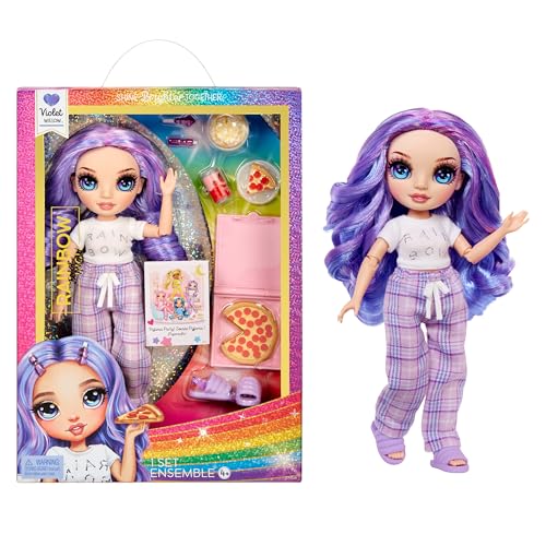 Rainbow High Junior High PJ Party - Violet (Lila) - 22 cm Puppe mit weichem Einteiler, Hausschuhen und Spielzubehör - Kinderspielzeug - Ideal für 4-12 Jahre von Rainbow High