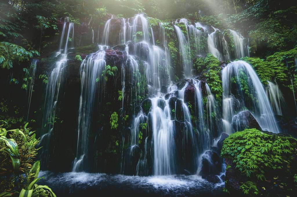 Ravensburger Waterfalls - Bali 3000 Teile Puzzle Ravensburger-17116 von Ravensburger