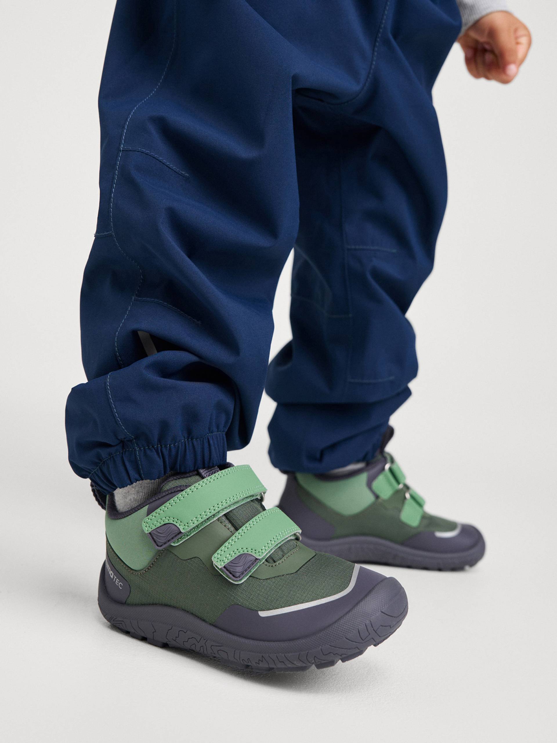 Reima Viikari Barefoot Wasserdichte Kinder Sneaker, Thyme Green, 29, Kinderschuhe Reima Viikari Barefoot Wasserdichte Kinder Sneaker, Thyme Green, 29, Kinderschuhe von Reima