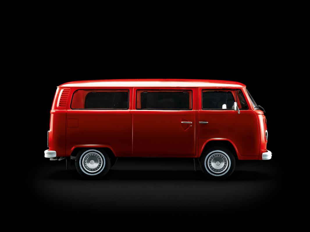 Adventskalender VW T2 Bus Adventskalender VW T2 Bus von Revell