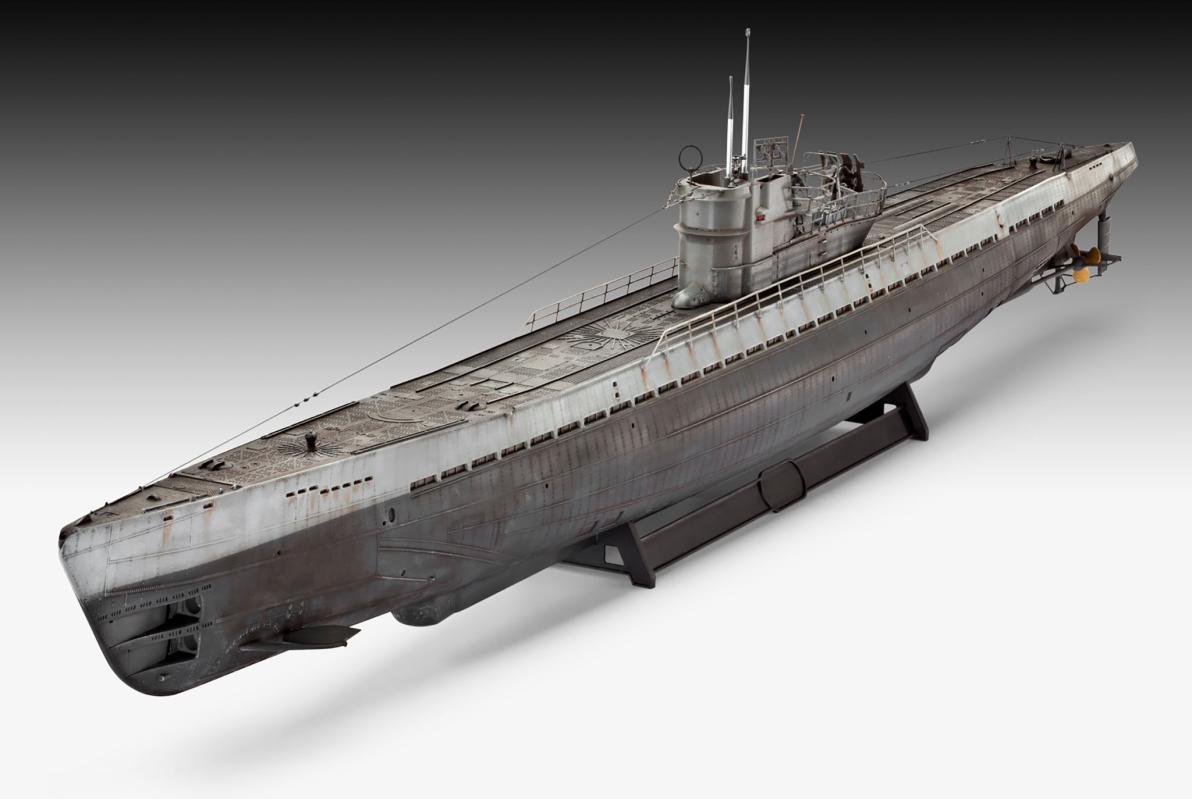 German Submarine Type IX C/40 - Platinum Edition German Submarine Type IX C/40 - Platinum Edition von Revell