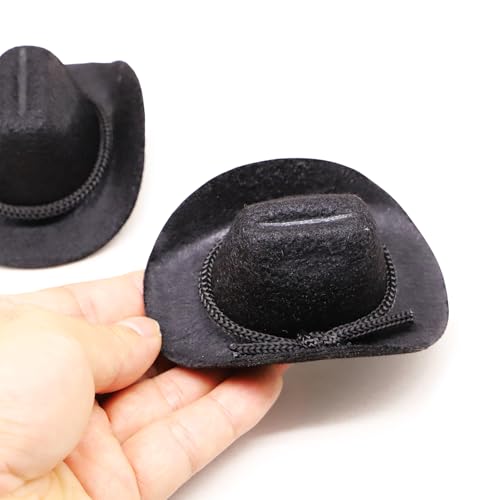 Puppenhaus Cowboyhut, Miniatur-Cowboyhut, Maßstab 1:12, Miniatur weicher Cowboy, Mini-Hut, braun/schwarz, amerikanischer Old West Hut, für Puppenhaus Bastelbedarf (2PCS) (Schwarz) von RillyRellow