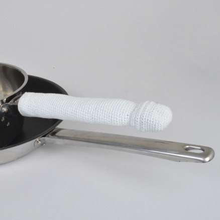 Pfannen-Griffschutz / Hitzeschutzcover by Rito Krea - Häkelmuster mit Kit 20cm Pfannen-Griffschutz / Hitzeschutzcover by Rito Krea - Häkelmuster mit Kit 20cm von Rito Krea