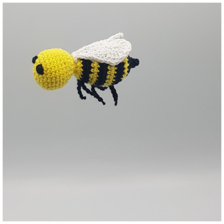 Summ Summ Summ Bienchen - Liederkoffer by Rito Krea - Häkelmuster mit Kit Biene von Rito Krea