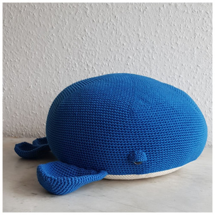 Wal-Kissen by Rito Krea - Häkelmuster mit Kit Kissen von Rito Krea
