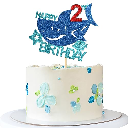 RoadSea Tortenaufsatz mit Hai-Motiv "Happy 2nd Brithday" – Unter dem Meer Junge Kind Zwei Geburtstag Kuchenzubehör/Ocean World 2. Hai Geburtstagsparty-Dekoration – Blau Glitzer (2 von RoadSea