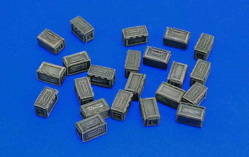Cal. 50 Ammo boxes von Royal Model