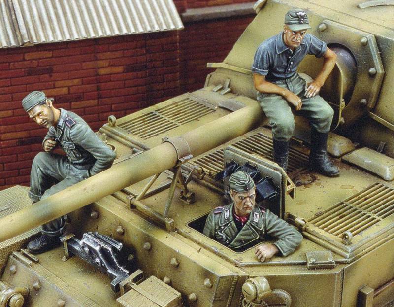 Ferdinand Crew-Part 1 von Royal Model