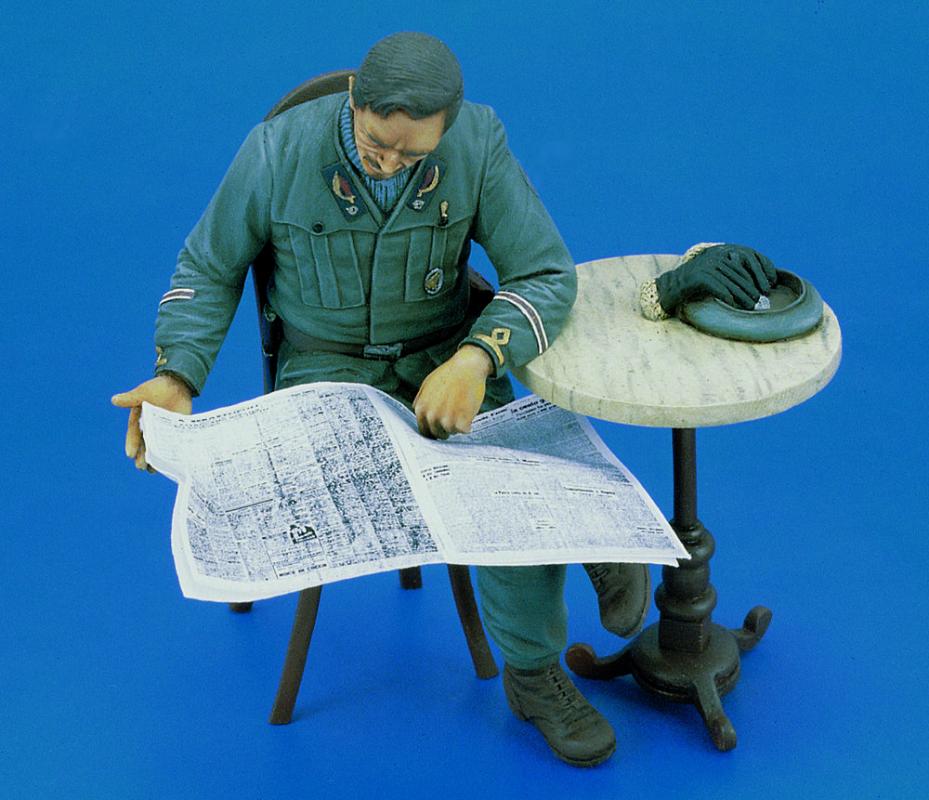 Italian Officer - WWII Italian Officer - WWII von Royal Model
