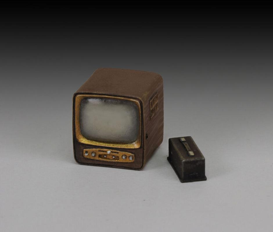 TV-1930/50 TV-1930/50 von Royal Model