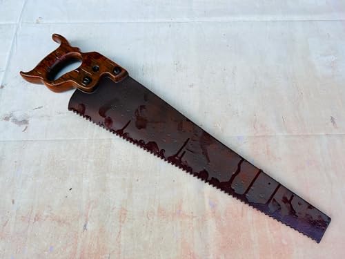 Rubber Johnnies Blutige Vintage-Holzsäge in voller Größe – leichte, realistische Kunstsäge für Halloween-Kostüme und Ihre Halloween-Party, sicher, 60 cm lang Rubber Johnnies Blutige Vintage-Holzsäge in voller Größe – leichte, realistische Kunstsäge für Halloween-Kostüme und Ihre Halloween-Party, sicher, 60 cm lang von Rubber Johnnies