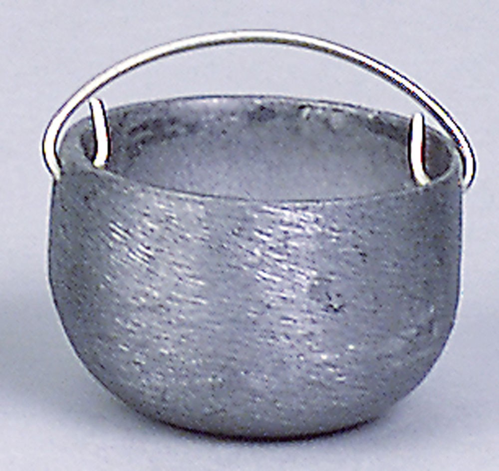 Kessel Zinn, für Krippen, Hobby- und Modellbau, 20 mm, mit Kette Kessel Zinn, für Krippen, Hobby- und Modellbau, 20 mm, mit Kette von Kahlert Licht
