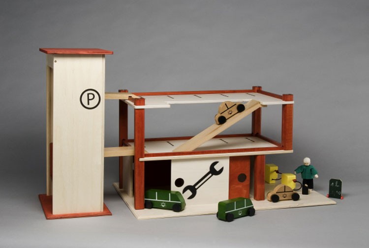 Parkhaus mit Garage, rot von Rülke Holzspielzeug