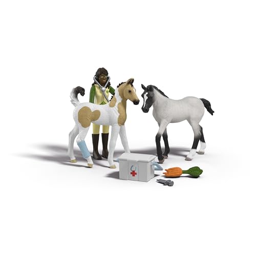 schleich HORSE CLUB | Sarah's Erste-Hilfe-Set 42777 | Set inkl. 2 Pferde, Sarah & Zubehör | tolles Geschenk für Mädchen und Jungen | Pferde Spielzeug für Kinder ab 5 Jahren | Set aus 8 Teilen schleich HORSE CLUB | Sarah's Erste-Hilfe-Set 42777 | Set inkl. 2 Pferde, Sarah & Zubehör | tolles Geschenk für Mädchen und Jungen | Pferde Spielzeug für Kinder ab 5 Jahren | Set aus 8 Teilen von SCHLEICH