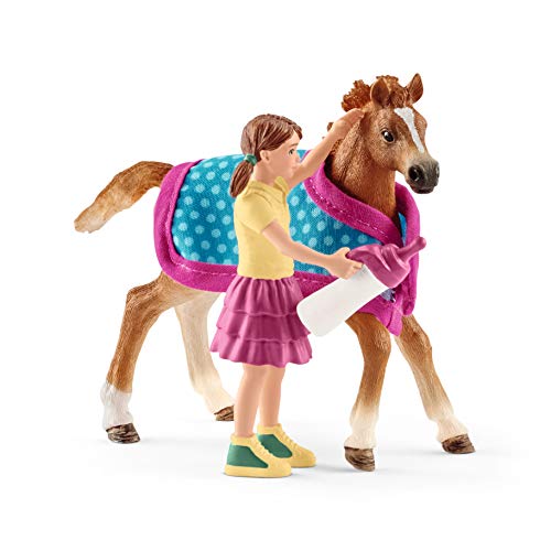 schleich 42361 Fohlen mit Decke, für Kinder ab 5-12 Jahren, HORSE CLUB - Spielset von SCHLEICH