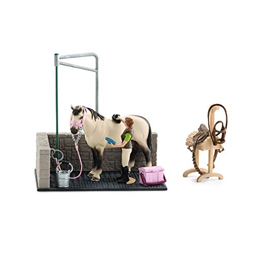 schleich HORSE CLUB 42104 11-Teiliges Pferde Spielzeug Set für Mädchen und Jungen ab 5 Jahren Spielset mit Pferdestall, Waschplatz, Stall, Pferd, Reiterin und Pferde Zubehör von SCHLEICH