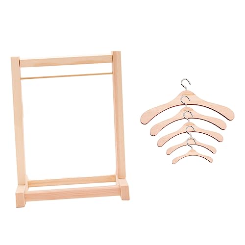 SKISUNO 1Satz Puppen Kleiderständer Set aus Holz Teiliges Puppen Kleiderbügel Set für Puppen für Puppenherstellung Kinderzimmer und Puppenläden Zubehör SKISUNO 1Satz Puppen Kleiderständer Set aus Holz Teiliges Puppen Kleiderbügel Set für Puppen für Puppenherstellung Kinderzimmer und Puppenläden Zubehör von SKISUNO