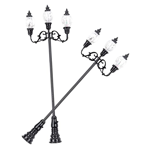 SKISUNO 2Stücke Straßenlampen Modelle für Sandkasten und Puppenhaus Dekoration Kopf LED Courtyard Licht Realistische Gartenstecker Deko für Modelleisenbahn SKISUNO 2Stücke Straßenlampen Modelle für Sandkasten und Puppenhaus Dekoration Kopf LED Courtyard Licht Realistische Gartenstecker Deko für Modelleisenbahn von SKISUNO