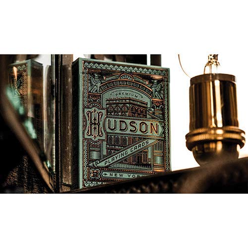 SOLOMAGIA Hudson Playing Cards by theory11 von SOLOMAGIA