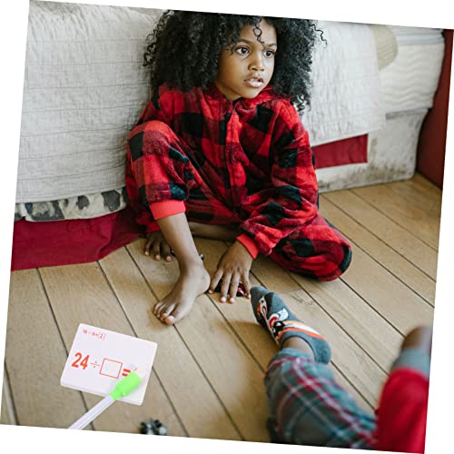 SOPOTUTU 2 Sätze Rechenlern Karten mit Stift Teiliges Abwischbares Mathe Lernspielzeug Bunte Rechenaufgaben Flash Cards für Addition Subtraktion Multiplikation Division Frühe Bildung SOPOTUTU 2 Sätze Rechenlern Karten mit Stift Teiliges Abwischbares Mathe Lernspielzeug Bunte Rechenaufgaben Flash Cards für Addition Subtraktion Multiplikation Division Frühe Bildung von SOPOTUTU
