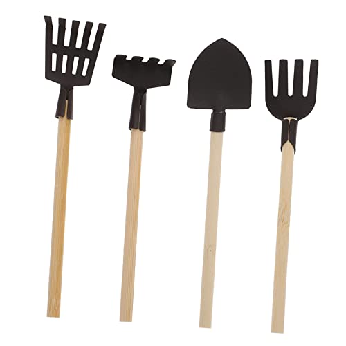 SOPOTUTU 4 Stück Teiliges Mini Gartenwerkzeug für Mini Handrechen und Schaufel für Puppenhaus Multifunktionale Gartenzubehör für Junge Mädchen von SOPOTUTU
