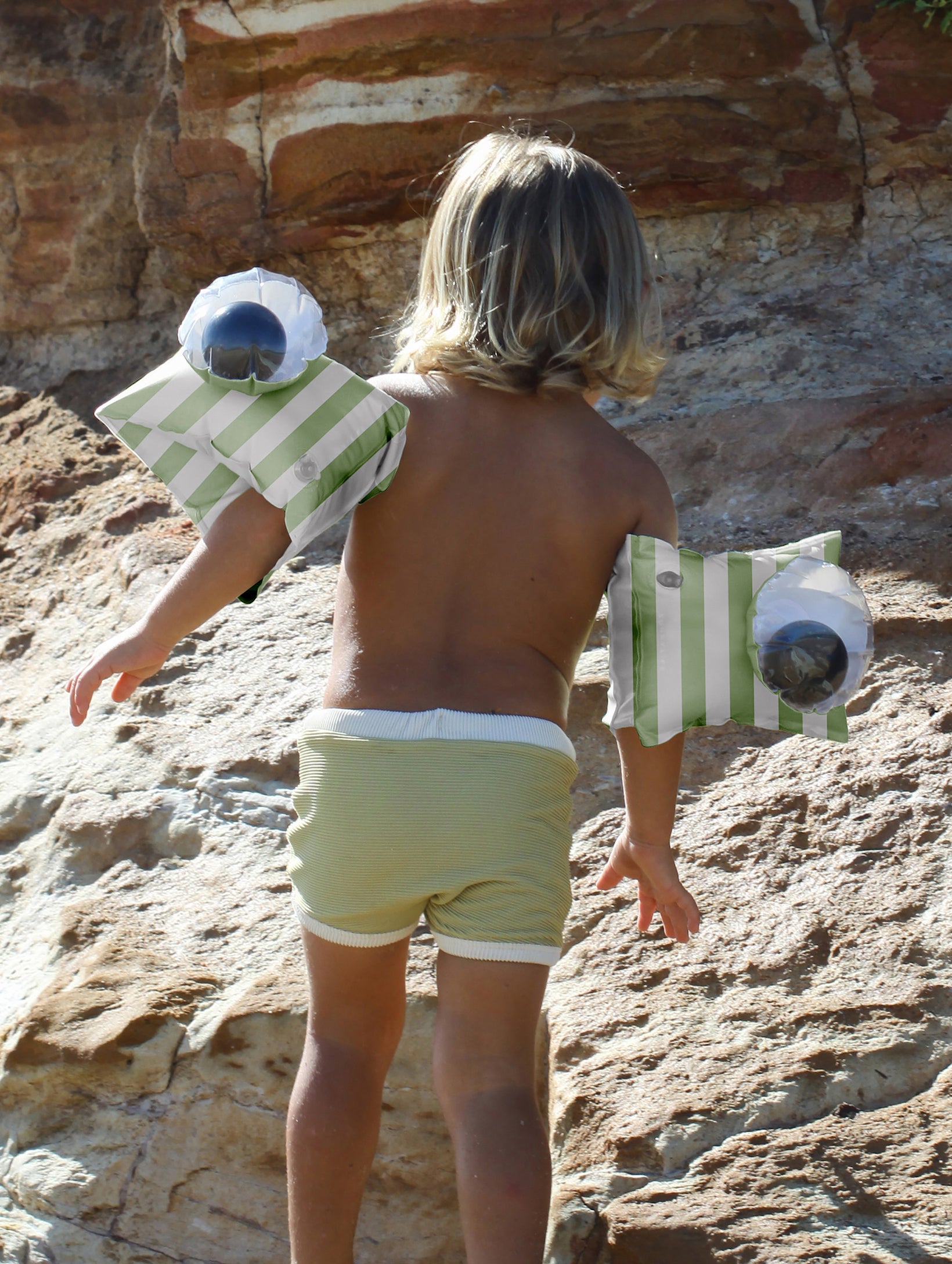 SUNNYLiFE Schwimmflügel, Shark Tribe Khaki von SUNNYLiFE