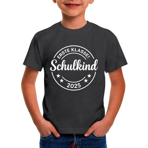 SUPTTING Jungen T-Shirt Stolz Feierlich, Einschulungsshirt mit Jahreszahl-Druck, Kurzarmshirt für den Schulanfang im Vintage Stil, Mottoshirt Regular Fit für die Einschulung SUPTTING Jungen T-Shirt Stolz Feierlich, Einschulungsshirt mit Jahreszahl-Druck, Kurzarmshirt für den Schulanfang im Vintage Stil, Mottoshirt Regular Fit für die Einschulung von SUPTTING