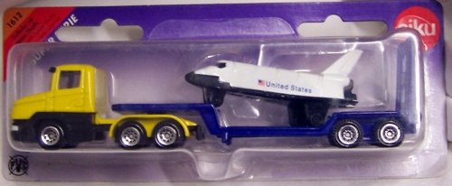 Siku 1612 Tieflader mit Space-Shuttle Siku 1612 Tieflader mit Space-Shuttle von Siku