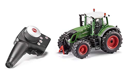 Siku 6880, Ferngesteuerter Fendt 939 Traktor, 1:32, Inkl. Fernsteuermodul, Metall/Kunststoff, Grün, Batteriebetrieben, Kompatibel mit Anbaugeräten Siku 6880, Ferngesteuerter Fendt 939 Traktor, 1:32, Inkl. Fernsteuermodul, Metall/Kunststoff, Grün, Batteriebetrieben, Kompatibel mit Anbaugeräten von Siku