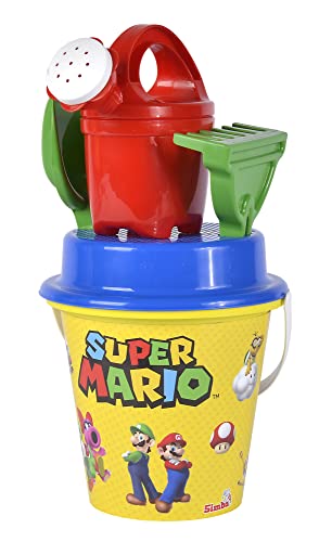 Super Mario Eimergarnitur, Sandspielzeug, 5 Teile, Eimer, Sieb, Schaufel, Rechen, Gießer, 16cm, D:17cm, ab 10 Monate Super Mario Eimergarnitur, Sandspielzeug, 5 Teile, Eimer, Sieb, Schaufel, Rechen, Gießer, 16cm, D:17cm, ab 10 Monate von Simba