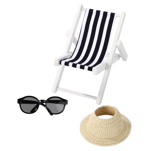 17 cm Puppenzubehör Set, Hölzerner Mini Klappstrandstuhl & Miniatur Sonnenbrille aus Kunststoff & Sonnenhut für Puppendekorationen im Puppenhaus 17 cm Puppenzubehör Set, Hölzerner Mini Klappstrandstuhl & Miniatur Sonnenbrille aus Kunststoff & Sonnenhut für Puppendekorationen im Puppenhaus von Sinbana