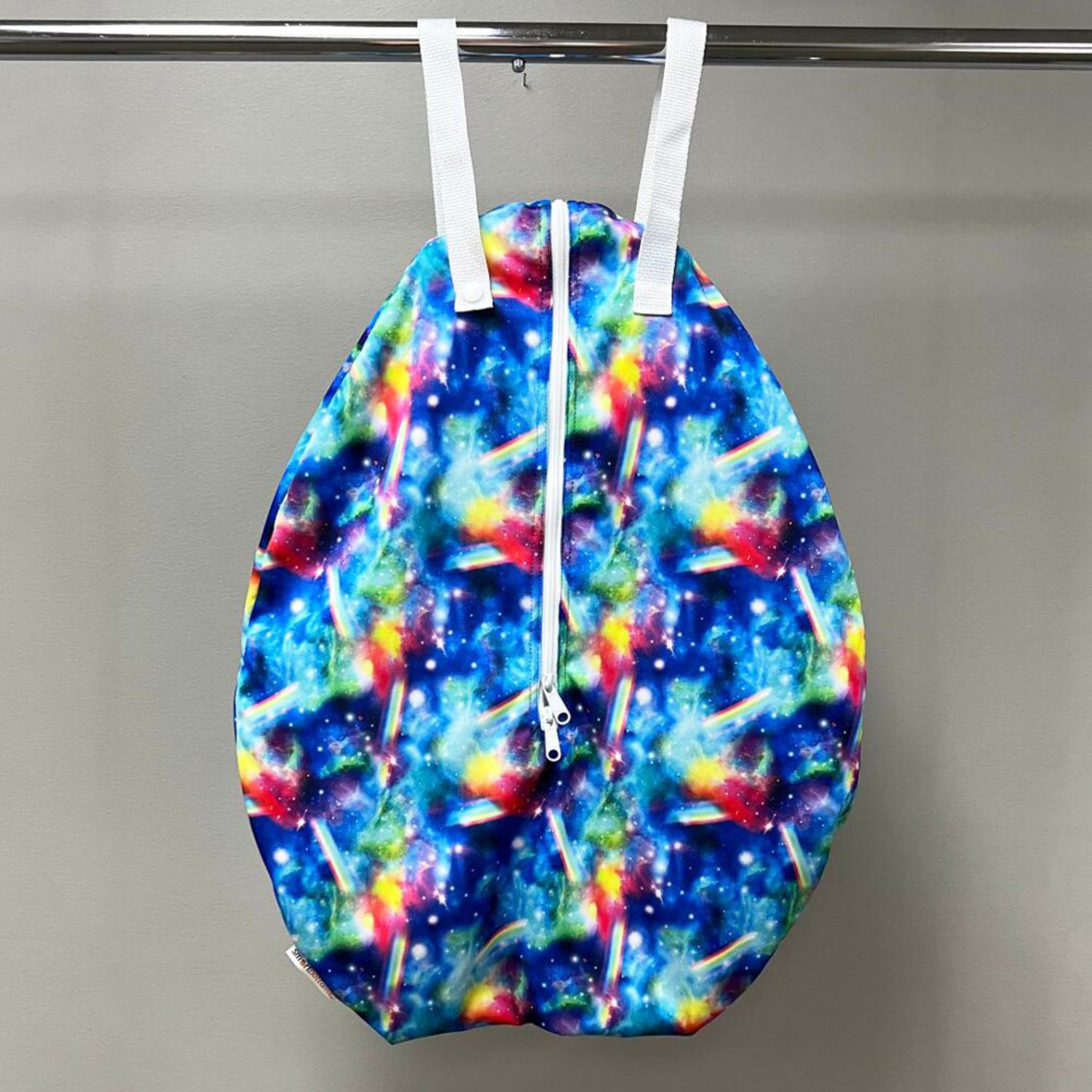 Smart Bottoms ovale Nasstasche (L) - Rainbow Galaxy von Smart Bottoms