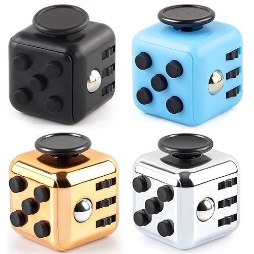 4 Stück Toy Cube, Fidget Toy Cube, Antistress Spielzeug, Stress Spielzeug Erwachsene,Geeignet für Alle Altersgruppen, Entlastet Verspannungen und Stress (Schwarz, Blau, Gold, Silber) von Smilbaley