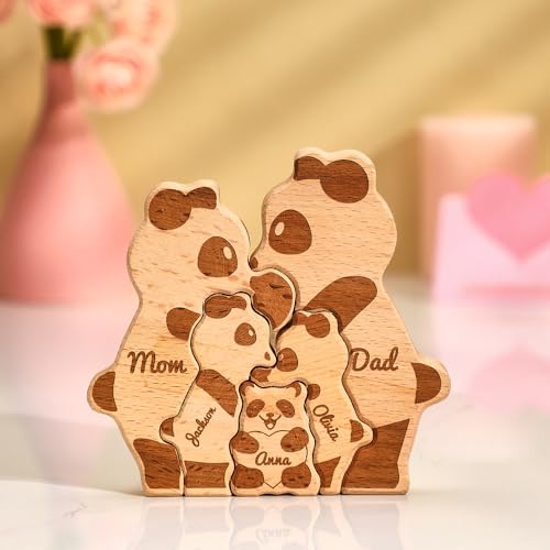 Personalisiertes Holzkunstpuzzle der Pandafamilie mit 1-8 Namen, Holz Panda Skulpturen Desktop Ornament Weihnachts Home Tischdekoration, Geschenk für Familie, Oma, Opa Mama, Papa Personalisiertes Holzkunstpuzzle der Pandafamilie mit 1-8 Namen, Holz Panda Skulpturen Desktop Ornament Weihnachts Home Tischdekoration, Geschenk für Familie, Oma, Opa Mama, Papa von Smile lab