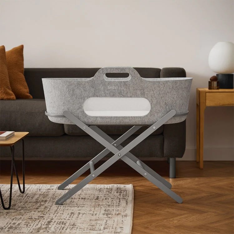 Snüz SnuzBaskit Moseskorb mit Stativ, Light Grey/Dove Snüz SnuzBaskit Moseskorb mit Stativ, Light Grey/Dove von Snuz