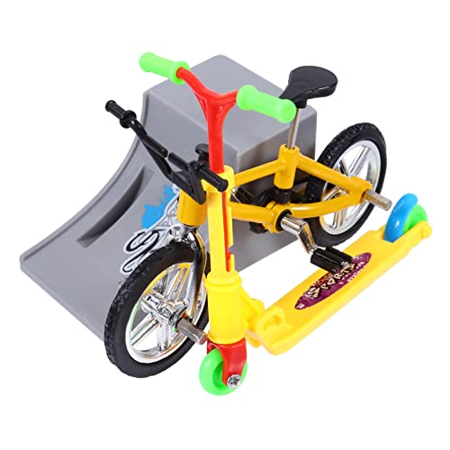 Sosoport 1 Satz Finger-Skateboard- fingerspiele Finger Skateboard Finger-Mountainbike-Set griffbrett für Mini Brettspielspielzeug zusammenklappbares Rollerspielzeug Plastik Yellow von Sosoport