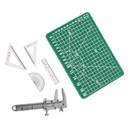 Sosoport 1 Set Puppenhauszubehör Zusammen Mit Mini Miniatur Lineal Mini Matte Mini Hausbedarf Simulations Lineal Und Matte Mini Rucksack Zubehör Puppenzubehör Aus Kunststoff von Sosoport